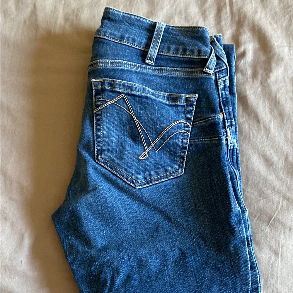 Ariat Blue Jeans with Indigo Denim and Contrast Stitching